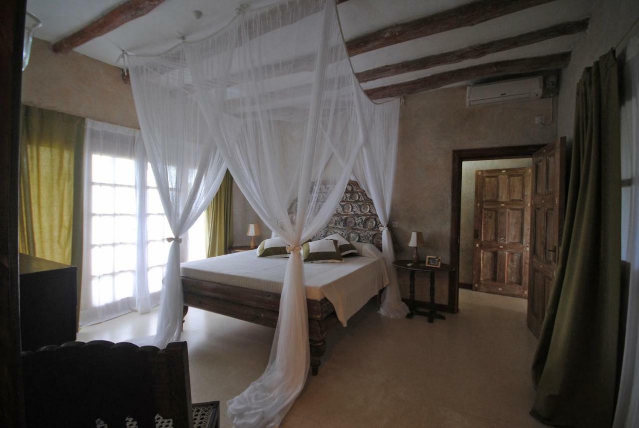 The Lawford Hotel Malindi Bagian luar foto